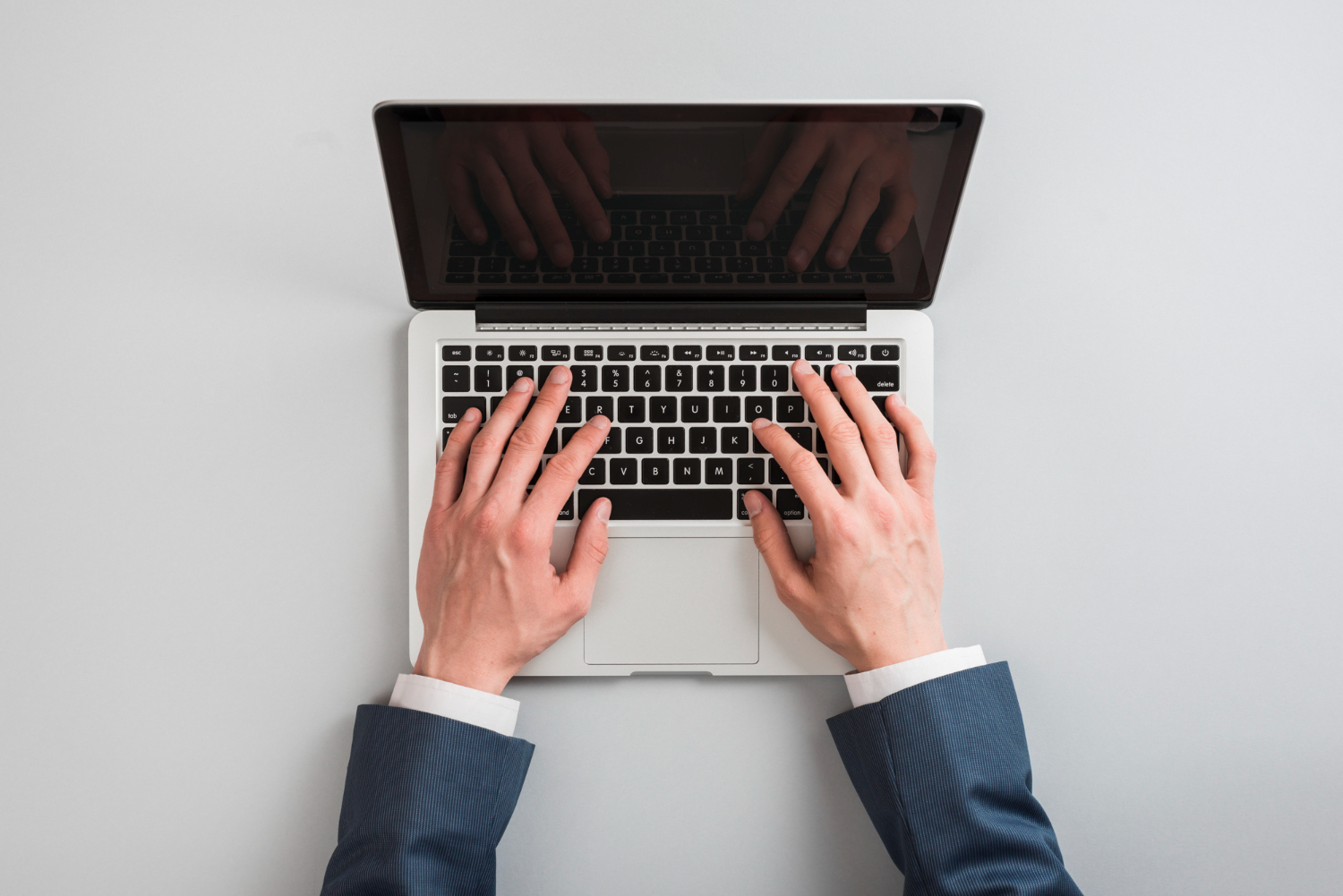 Titelbild zu „.com vs. .net vs. .org: Welche Domainendung ist die beste Wahl?“
